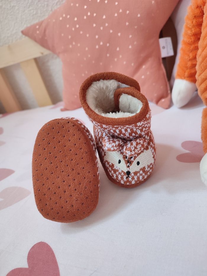 Paires de chaussons Renard 🦊 - Neuf - Naissance - Marron et blanc - photo numéro 4
