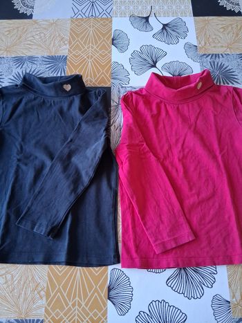 Lot 2 sous-pulls fille noir et rouge 5 ans