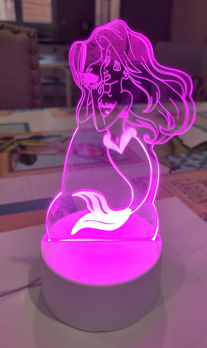 LAMPE VEILLEUSE DECORATIVE ARIEL LA PETITE SIRENE COLORIS ROSE ! NEUF ! - photo numéro 2