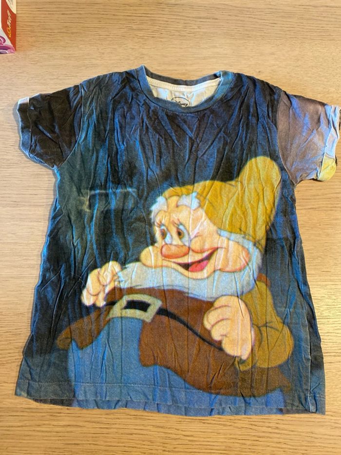 T shirt Disney Nain Joyeux 8 ans