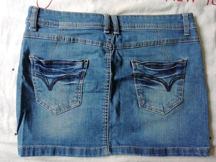 Mini jupe en jean taille 40 - photo numéro 3