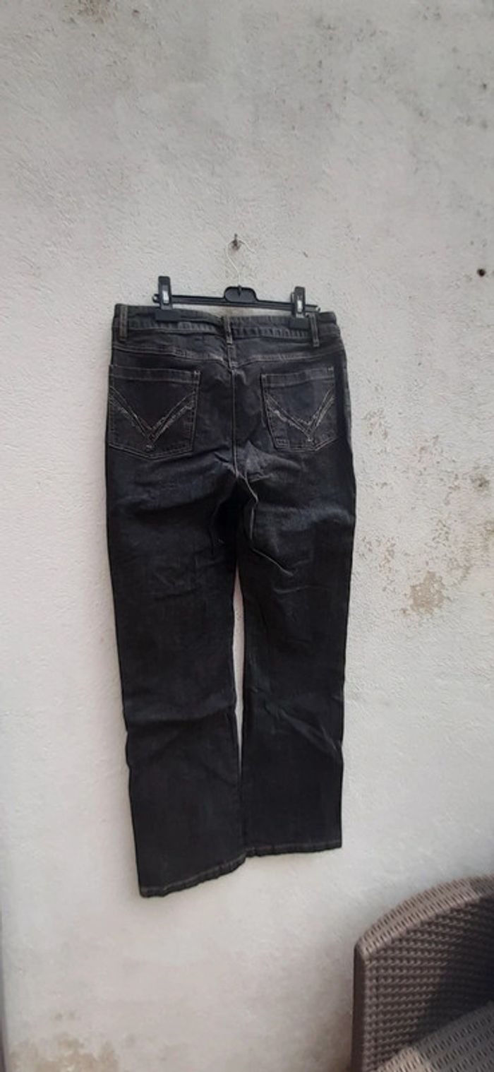 Jean noir large taille 42 - photo numéro 2