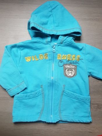 Gilet à capuche taille 12 mois