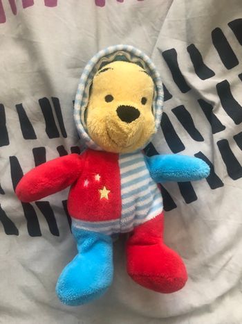 Peluche Winnie l’ourson 