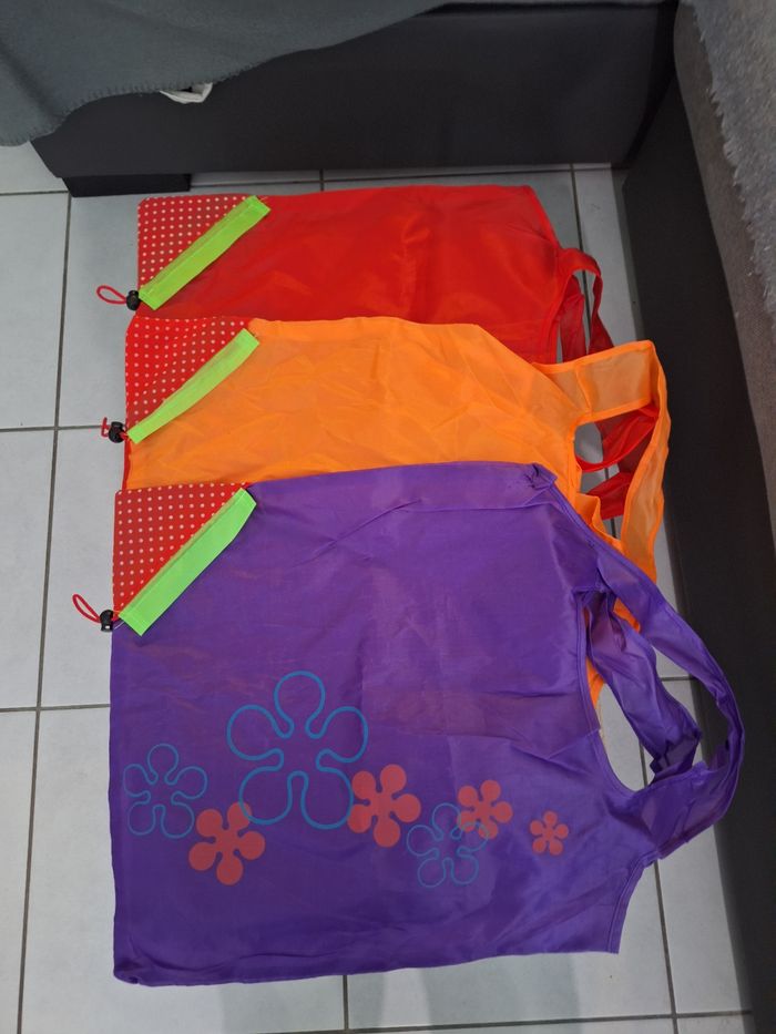 Lot 3 sacs pliables