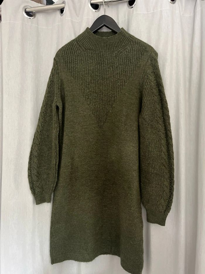 Robe XS