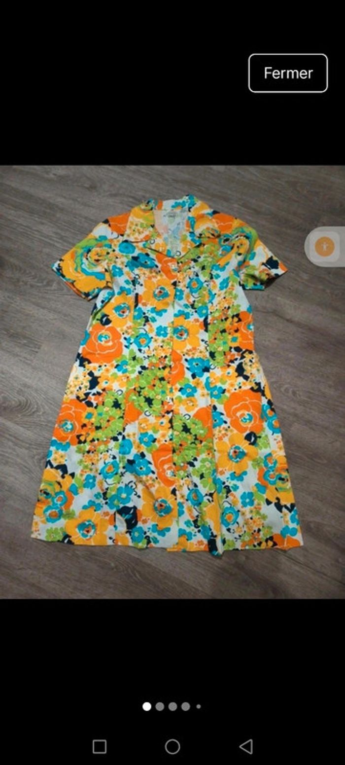 Vintage robe à grosse fleur orange jaune bleu vert