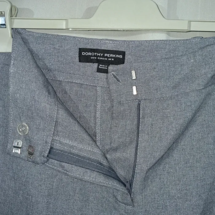 Pantalon Gris Dorothy Perkins - Taille 44 - Coupe Droite Chic - photo numéro 2
