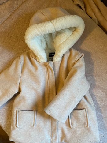 Manteau à capuche kiabi rose 24 mois 86 cm
