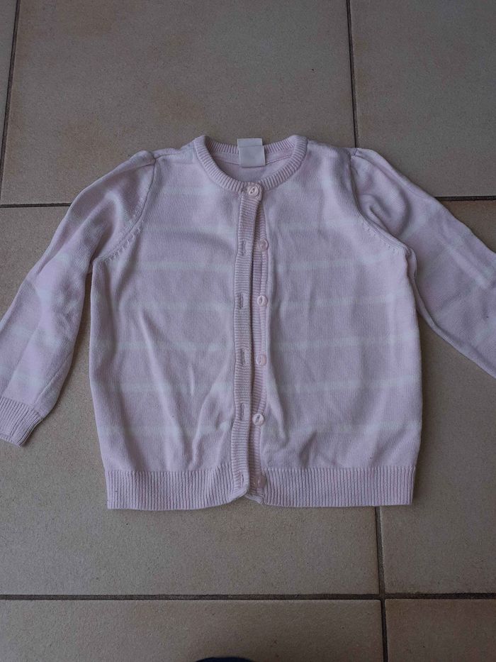 Gilet rose et blanc
