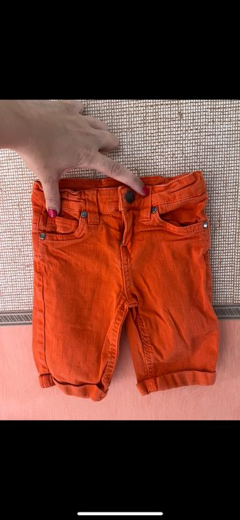 Short orange