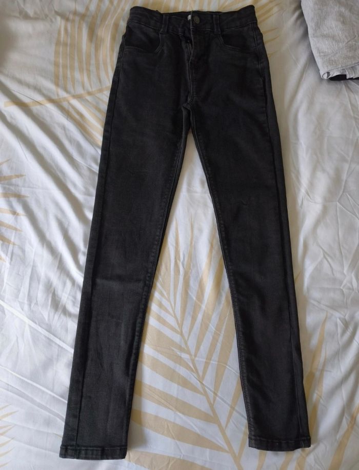 Lot pantalons 10 ans - photo numéro 7