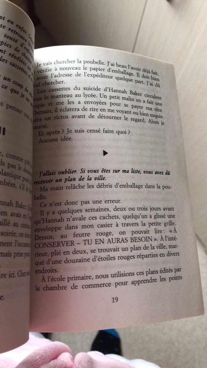 Livre treize raisons why série - photo numéro 6