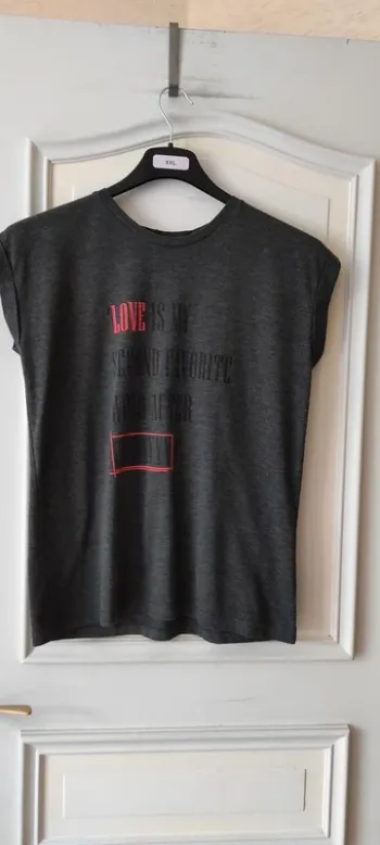 💐Tee-shirt manches courte- Gémo - taille S - Très bon état💐