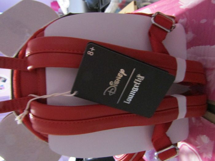 loungefly mickey rouge avec porte monnaie - photo numéro 3