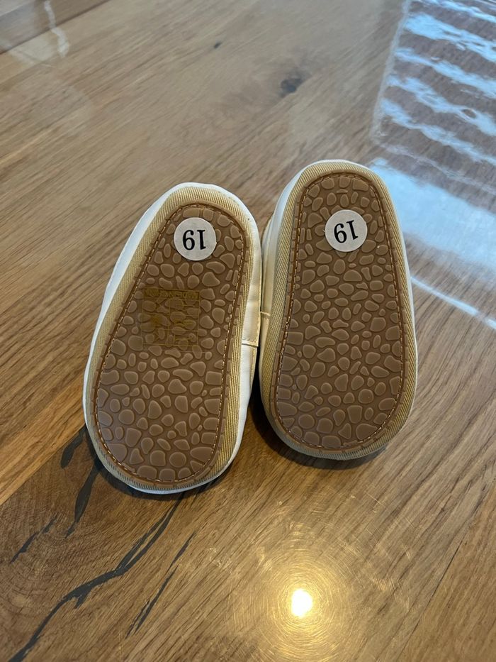 Chaussure bébé - photo numéro 3