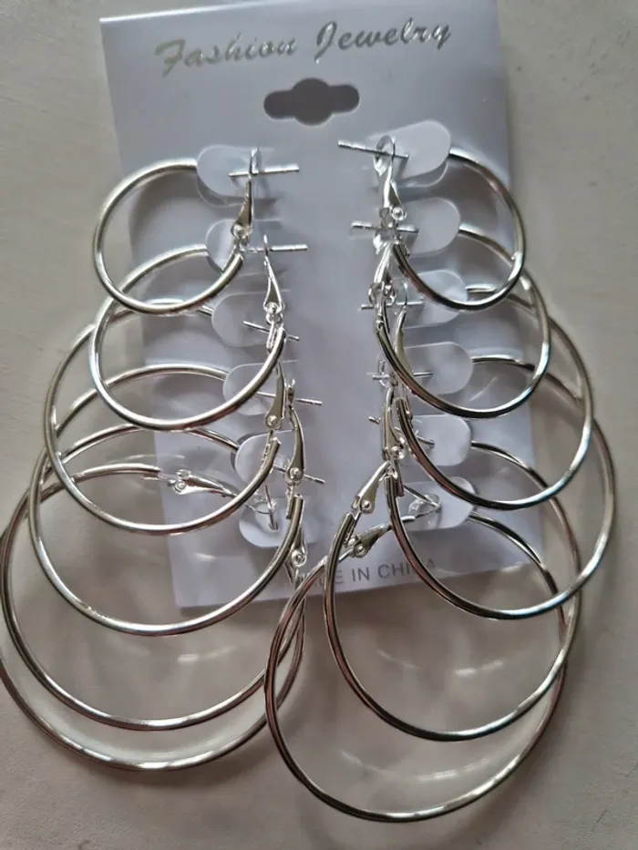 Boucles d'oreilles Créoles. - photo numéro 5