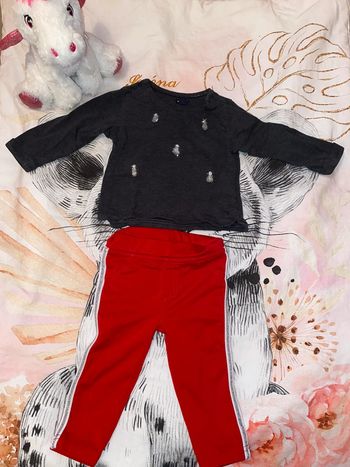 Ensemble pantalon t-shirt, taille 12 mois, marque Kiabi.
