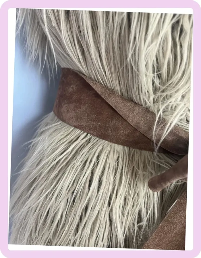 Veste sans manches grise effet poilu – La Fée Maraboutée – Taille 40 - photo numéro 4