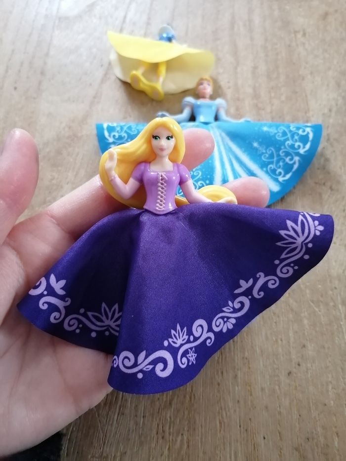 Lot de 4 figurines princesses Disney - photo numéro 4