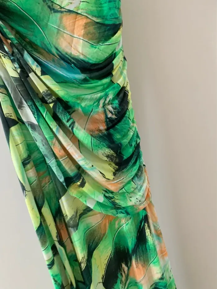 Robe longue tropicale à fleurs vertes – Taille unique - photo numéro 5
