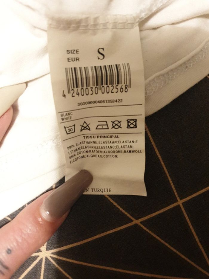 Tee shirt moulant - photo numéro 6