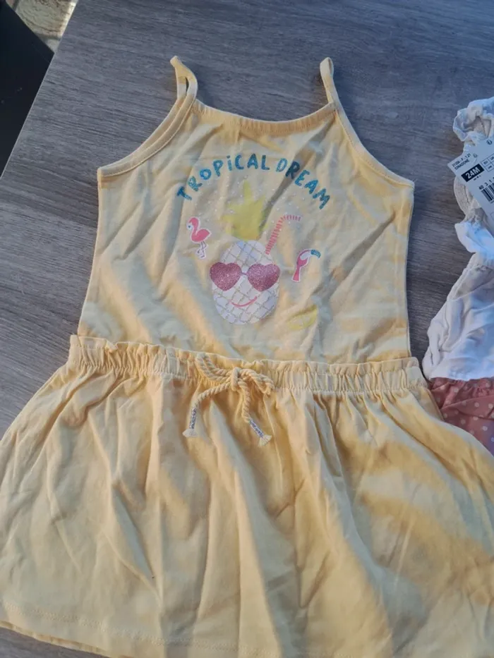2 robes neuves taille 2 ans - photo numéro 3