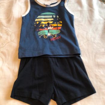 Ensemble neuf 6 mois haut Mickey short bébé reve