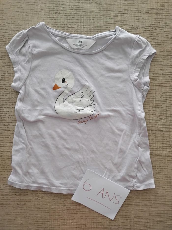 Tee shirt 5/6 ans *
