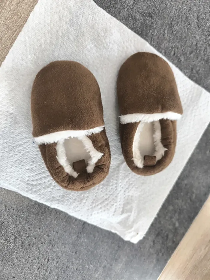 Chaussons molletonné garçon 18/19 HM - photo numéro 3