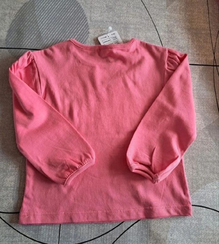 Lot vêtements Tee-shirts et pyjama NEUFS pour fille 1 an (80) - photo numéro 12
