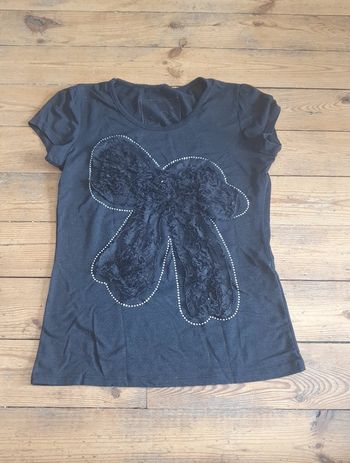 T-shirt noir nœud brillant à sequins Cache-cache T1