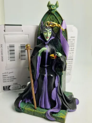 D206- Maleficent Sketchbook Ornament, Sleeping Beauty