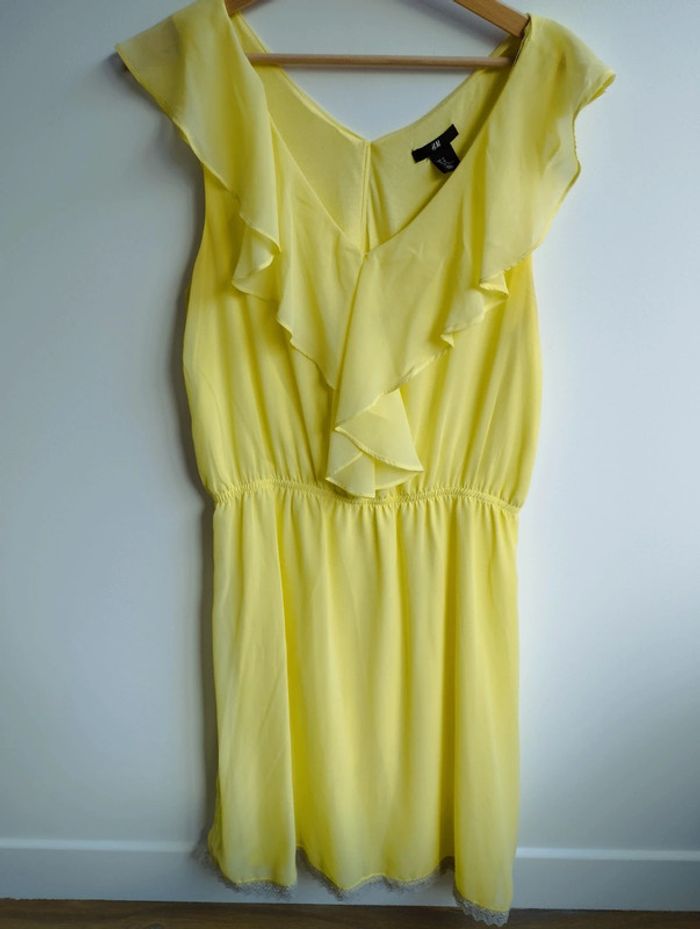 Robe d'été jaune avec volants taille M - H&M
