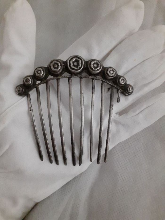 Très ancien peigne à cheveux