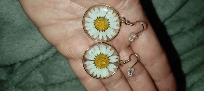 Boucles d'oreilles marguerite - photo numéro 3