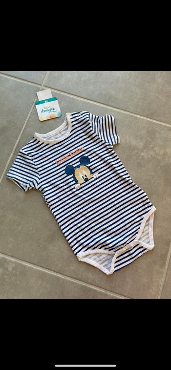 Body manches courtes Mickey Disney Neuf 12 mois