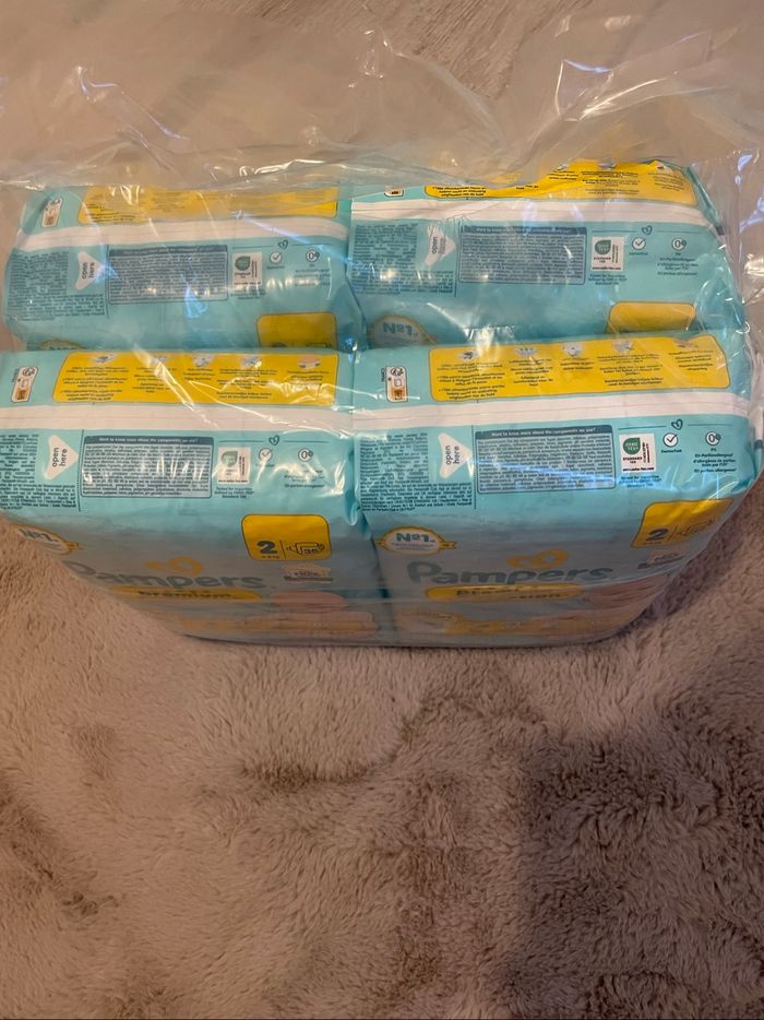 Pampers premium protection tailles 2 - photo numéro 2