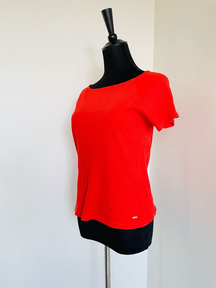 🌸 Tee shirt Creeks. Femme. Taille 38 M. tres bon état. - photo numéro 3