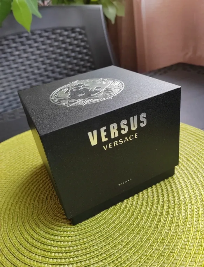 Boîte / Coffret pour montre Versace - photo numéro 4