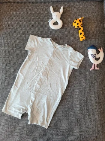 Pyjama fille 1 pièce H&M 98 cm