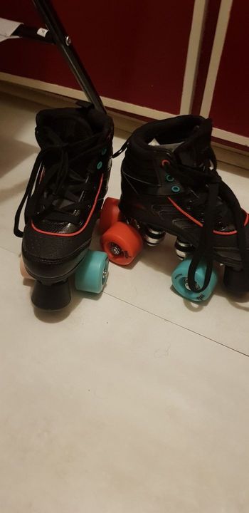 Patin à roulettes enfant fille .