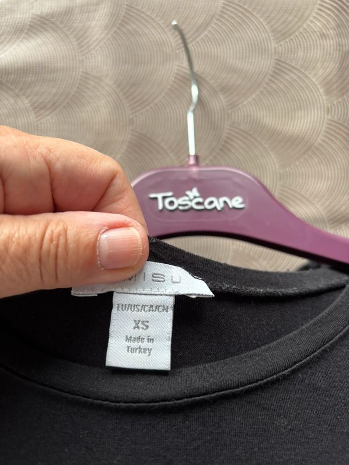 T-shirt noir taille XS - photo numéro 3