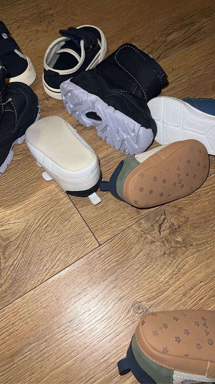 Lot de chaussures bébé - photo numéro 8