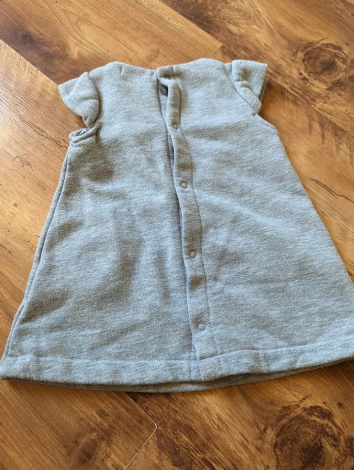 Robe grise - photo numéro 4