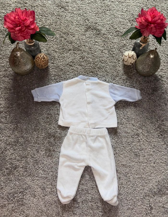 🌺Ensemble T-shirt et pantalon blanc et bleu en effet velours Taille 00mois/Naissance🌺 - photo numéro 5