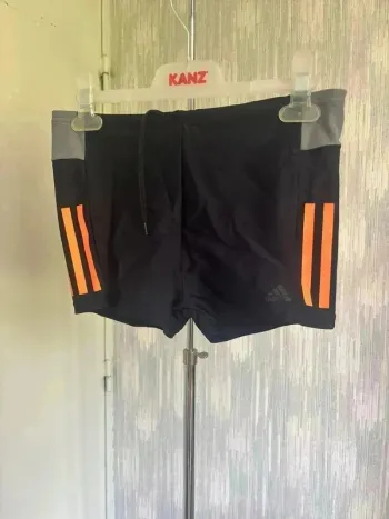 Short de bain taille 13-14ans marque Adidas•