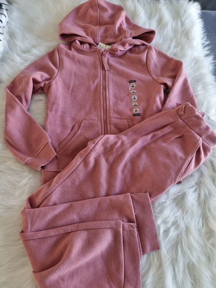 NEUF (non porté) 🏷🏷🤩😍🩷superbe jogging fille 8 ans🩷😍🤩🩷🩷😍🤩 - photo numéro 3