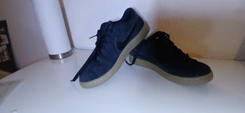 Nike noire nubuk 37