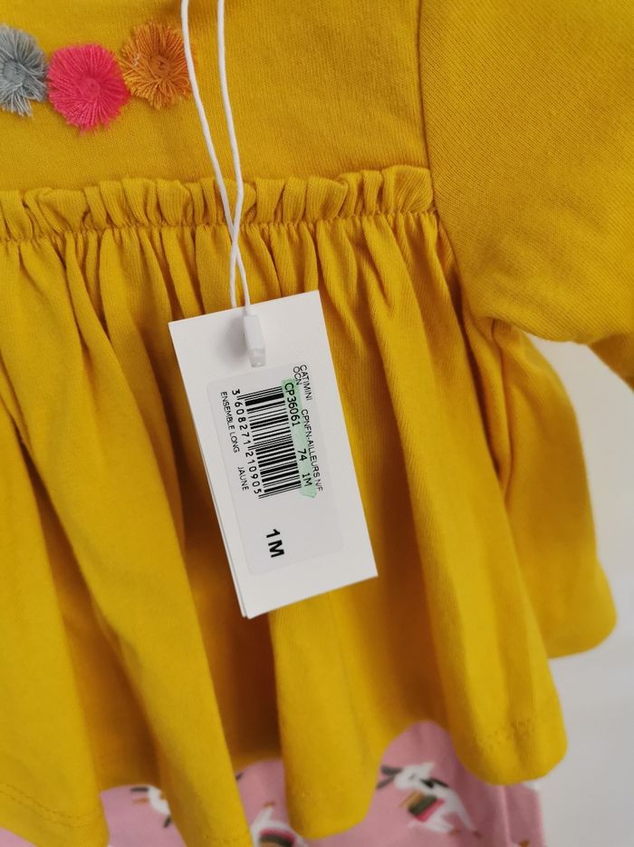 Ensemble Catimini neuf 1 mois - photo numéro 4